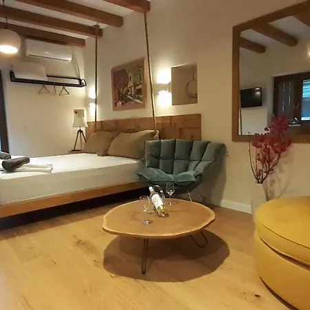 Apartahotel Andros 4 Seasons Villas&suites 4*