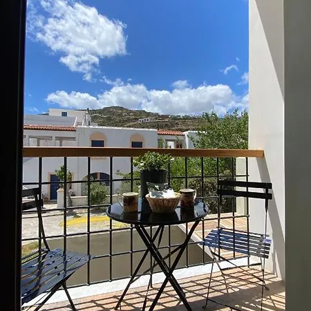 Andros 4 Seasons Villas&suites 4*