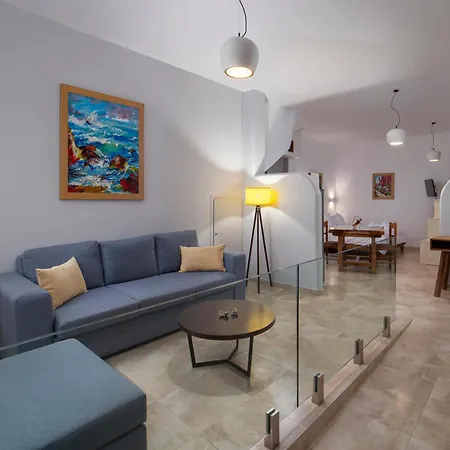 Andros 4 Seasons Villas&suites Apartahotel 4*