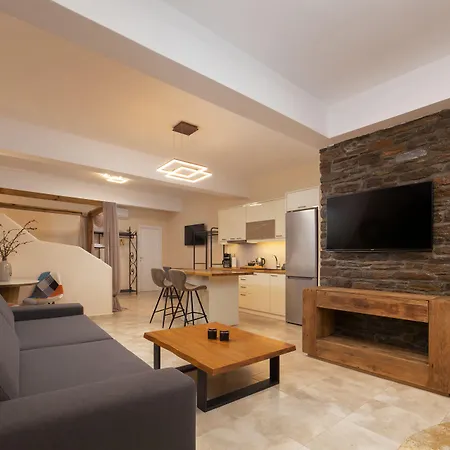 Andros 4 Seasons Villas&suites Apartahotel 4*