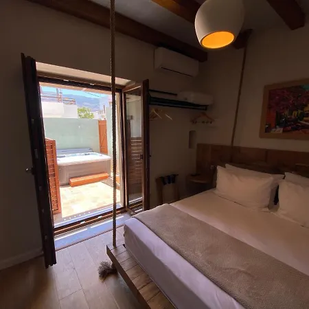 Andros 4 Seasons & Aparthotel Ormos (Andros)