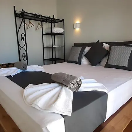 Andros 4 Seasons & Aparthotel