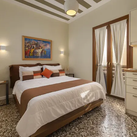 Aparthotel Andros 4 Seasons & 4*