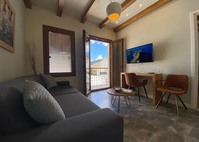 Andros 4 Seasons & Aparthotel